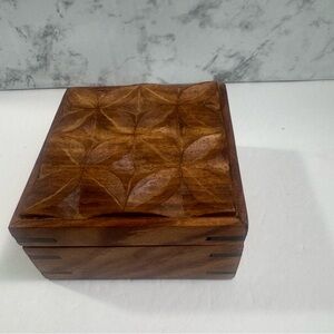Vintage Handcarved Wooden Jewelry/Trinket Box, Carved Flowers & Wood Insert